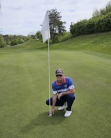 Vyzrálý šampión 2023 dál čaruje. Tentokráte Hole In One !